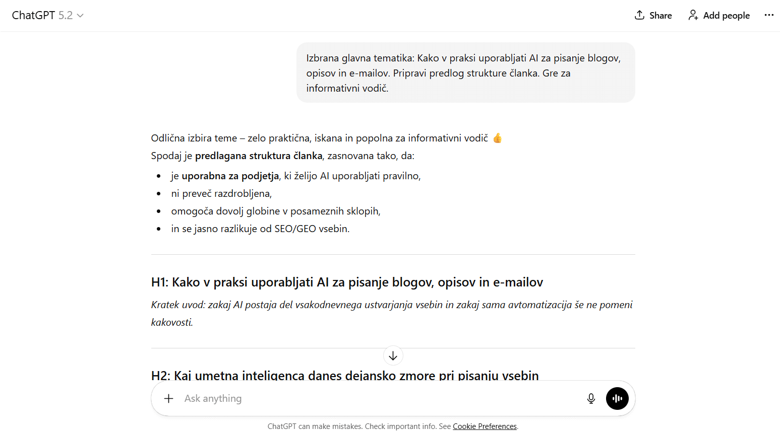 Primer pogovora s ChatGPT, v katerem so predlagane teme blogov o uporabi umetne inteligence v marketingu.